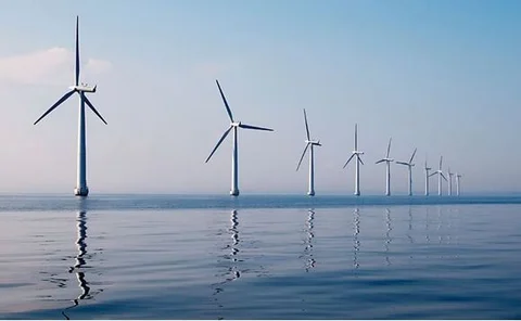 ist-6656466-windfarmturbine