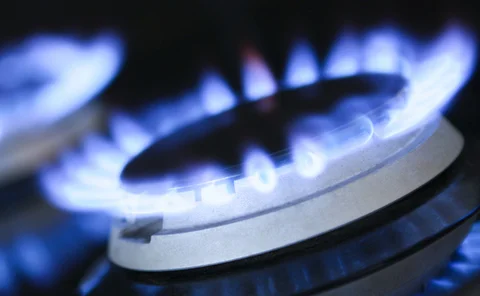 ist-7194624-naturalgasrings