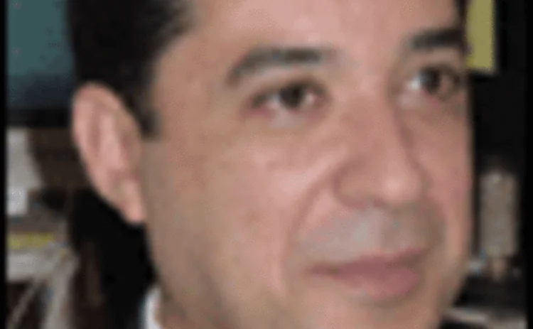-oli-forouzan118-gif