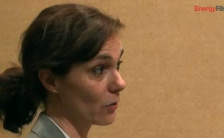 2011-05-20-energyrisk-usconference-ob-lolainfante-final-78