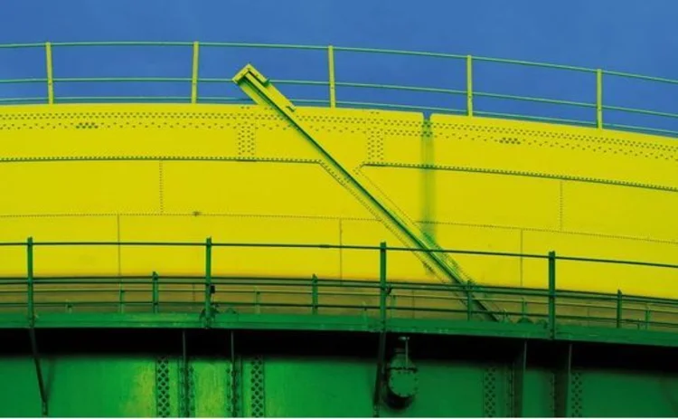 Oil tank - US natural gas