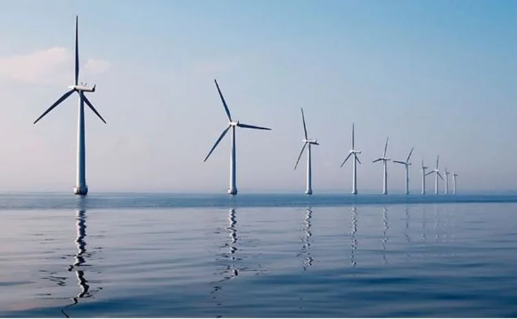 ist-6656466-windfarmturbine