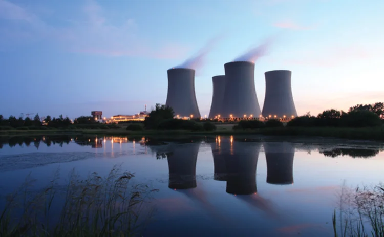 Power plant hedging strategies
