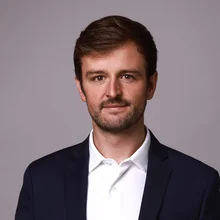 Nicolás Mora-Guarda, Encavis