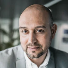 Ricardo Rossi, Centrica 